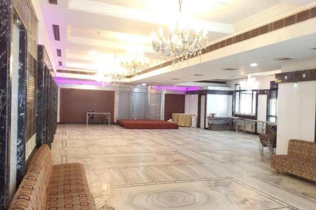 Rass Hotel Kanpur Buitenkant foto