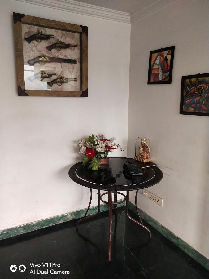Rass Hotel Kanpur Buitenkant foto
