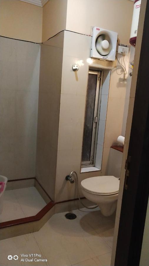 Rass Hotel Kanpur Buitenkant foto