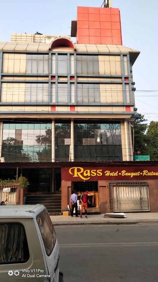 Rass Hotel Kanpur Buitenkant foto
