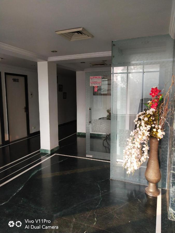 Rass Hotel Kanpur Buitenkant foto